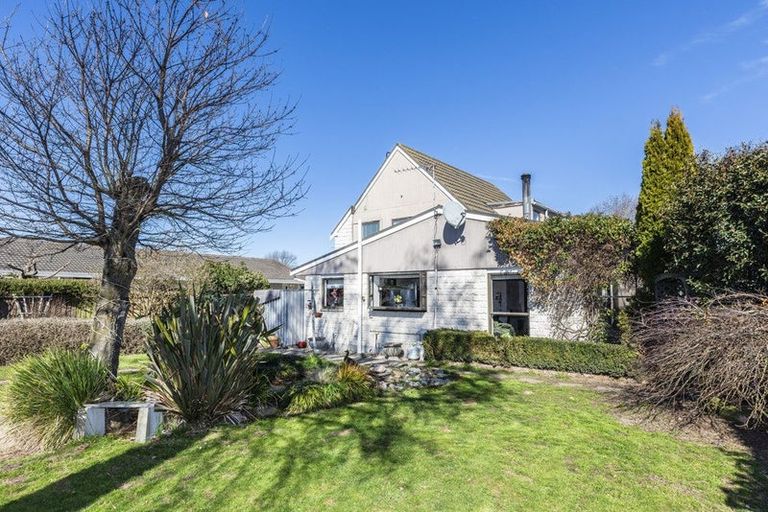 Photo of property in 54 Ambleside Drive, Burnside, Christchurch, 8053