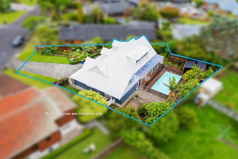 Photo of property in 5 Tatyana Place, Massey, Auckland, 0614