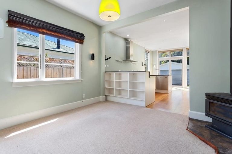 Photo of property in 145 Holly Road, St Albans, Christchurch, 8014