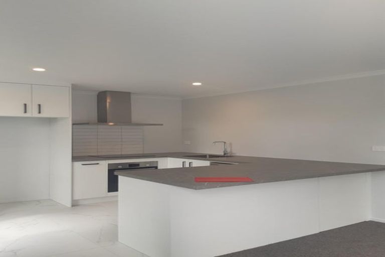 Photo of property in 9a Tirita Street, Kawaha Point, Rotorua, 3010