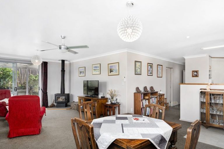 Photo of property in 5 Olive Close, Omokoroa, 3114