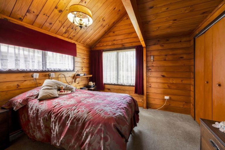 Photo of property in 5 Dieffenbach Street, Opunake, 4616