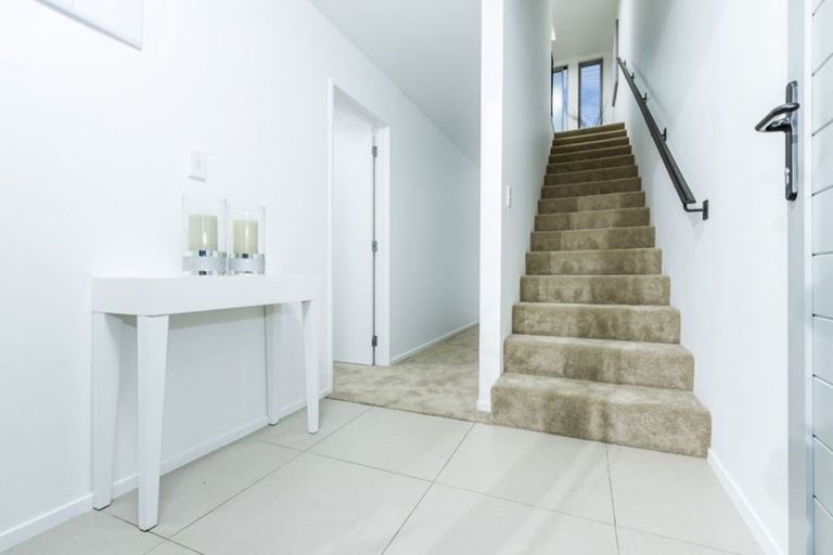 Photo of property in 5/49 Browns Road, Browns Bay, Auckland, 0630