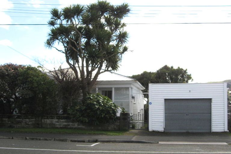 Photo of property in 8 Lewer Street, Karori, Wellington, 6012