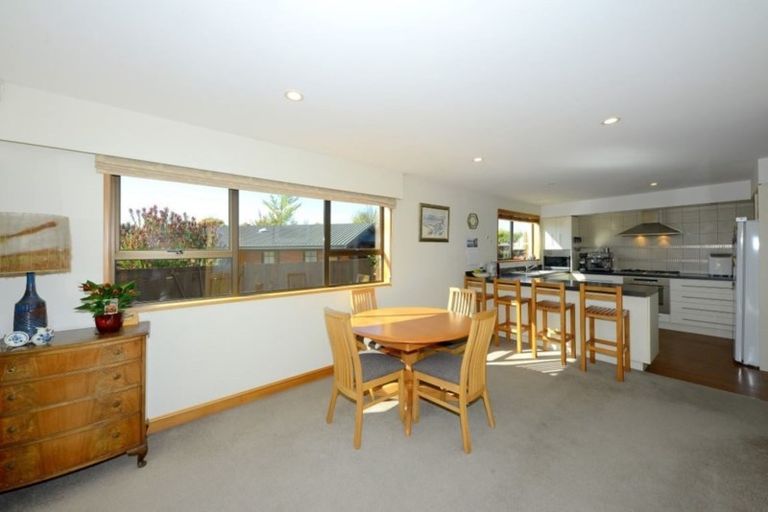 Photo of property in 17 Parr Place, Ilam, Christchurch, 8041