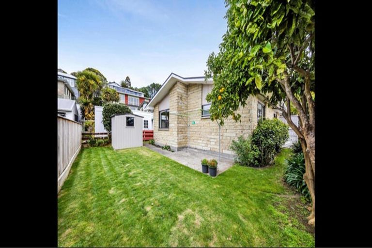 Photo of property in 65 Belt Road, New Plymouth, 4310