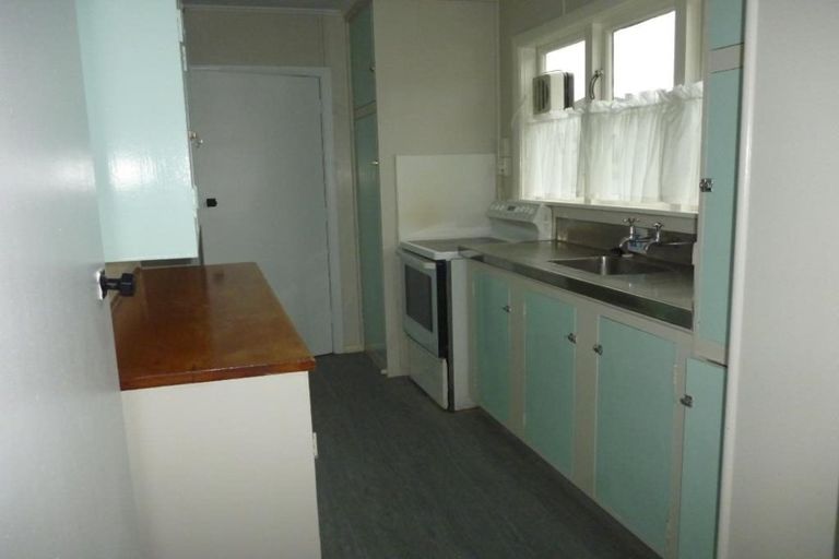 Photo of property in 121 Hampshire Street, Cannons Creek, Porirua, 5024