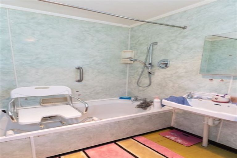 Photo of property in 13 Brownlie Crescent, Huntly, 3700