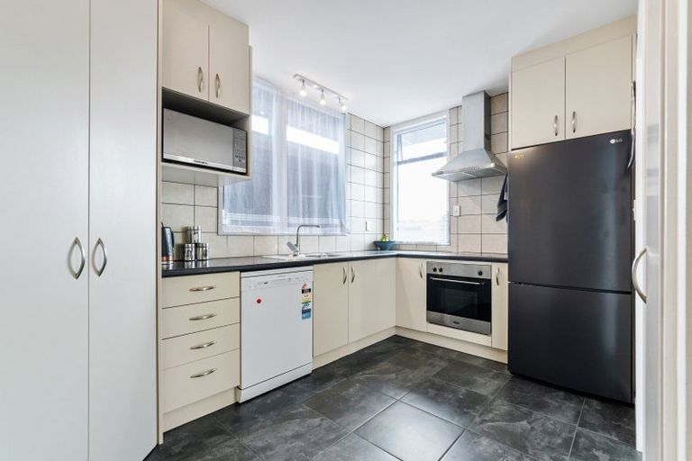 Photo of property in 9 Halberg Street, Papakura, 2110