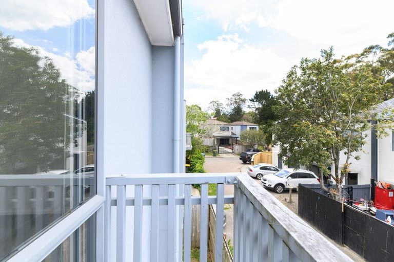 Photo of property in 3 Sun Place, Henderson, Auckland, 0612