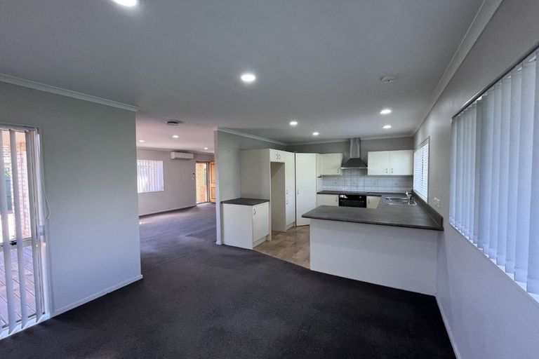 Photo of property in 29 Pateke Drive, Takanini, 2112