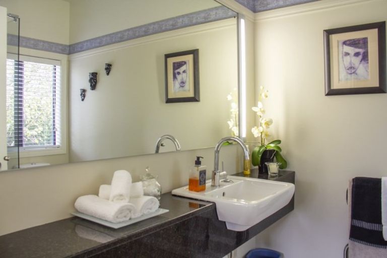 Photo of property in 104 Oxford Street, Martinborough, 5711