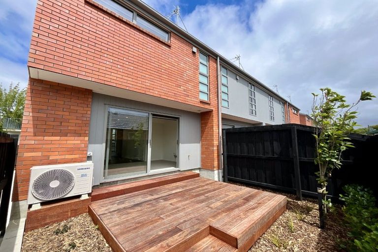 Photo of property in 12/95 Olliviers Road, Phillipstown, Christchurch, 8011