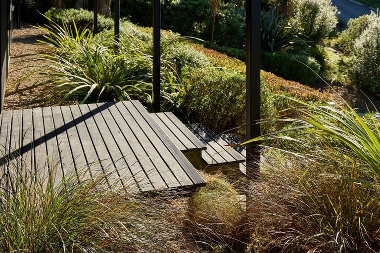 Photo of property in 5 Harkess Lane, Lyttelton, 8082