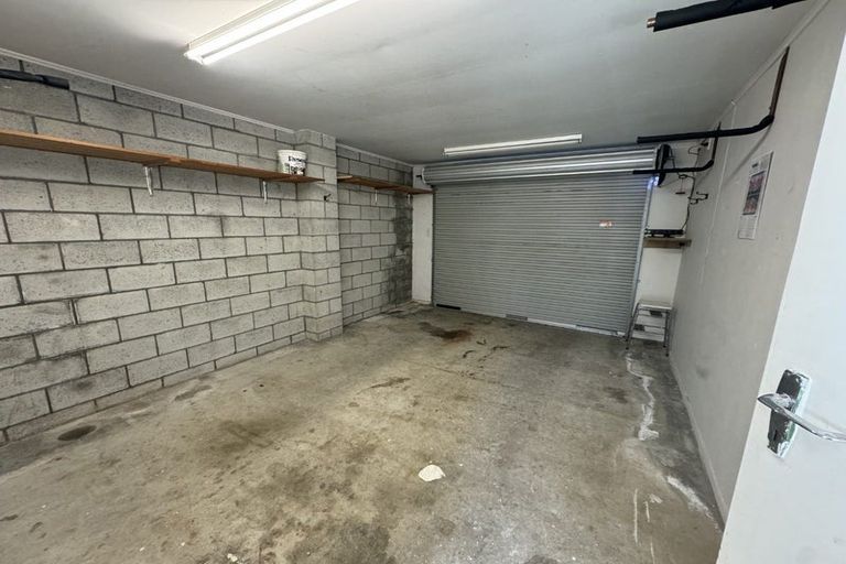 Photo of property in 1 Nikau Road, Waikanae, 5036