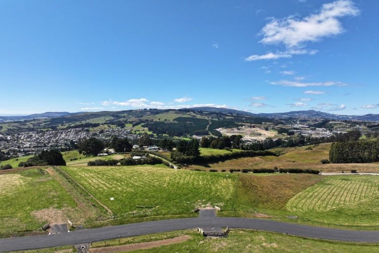 Photo of property in 1 Church Hill Road, Green Island, Dunedin, 9018