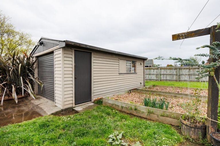 Photo of property in 36 Karamea Crescent, Kelvin Grove, Palmerston North, 4414