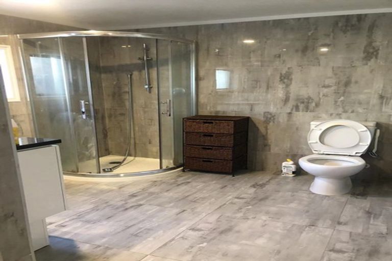 Photo of property in 11 Wairere Road, Torbay, Auckland, 0630