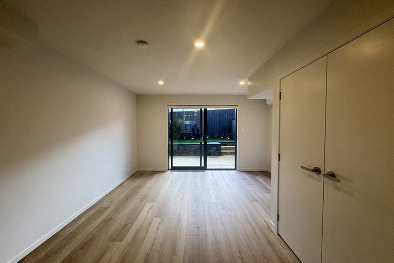 Photo of property in 13/506 Glenfield Road, Bayview, Auckland, 0629