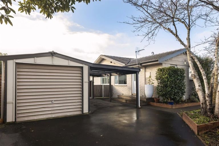 Photo of property in 2 Bolero Place, Parklands, Christchurch, 8083