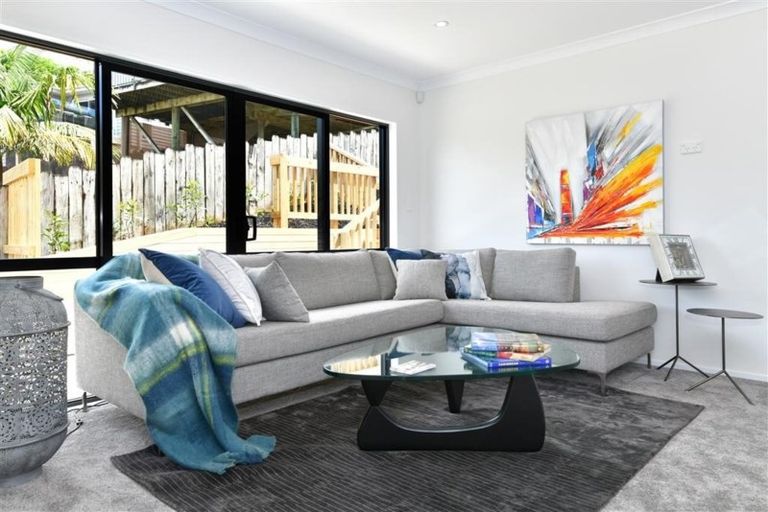 Photo of property in 61 Landmark Terrace, Orewa, 0931