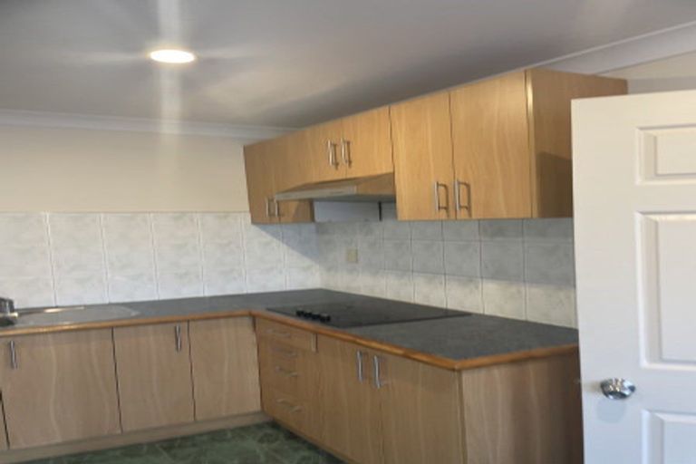 Photo of property in 3 Maidstone Place, Oteha, Auckland, 0632