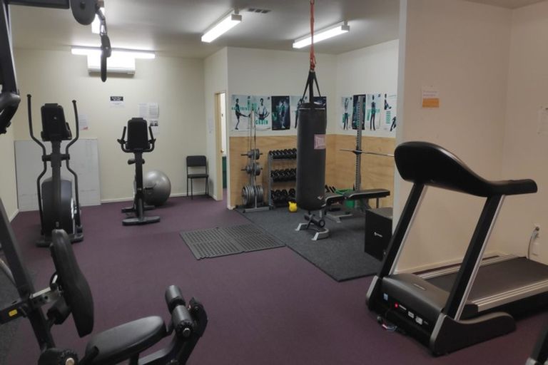 Photo of property in 1/206 Manuka Road, Bayview, Auckland, 0629