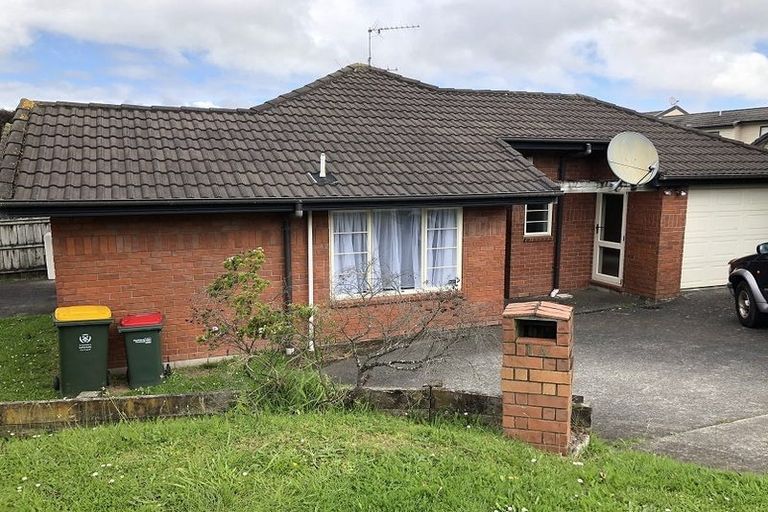 Photo of property in 1 Snave Place, East Tamaki, Auckland, 2013