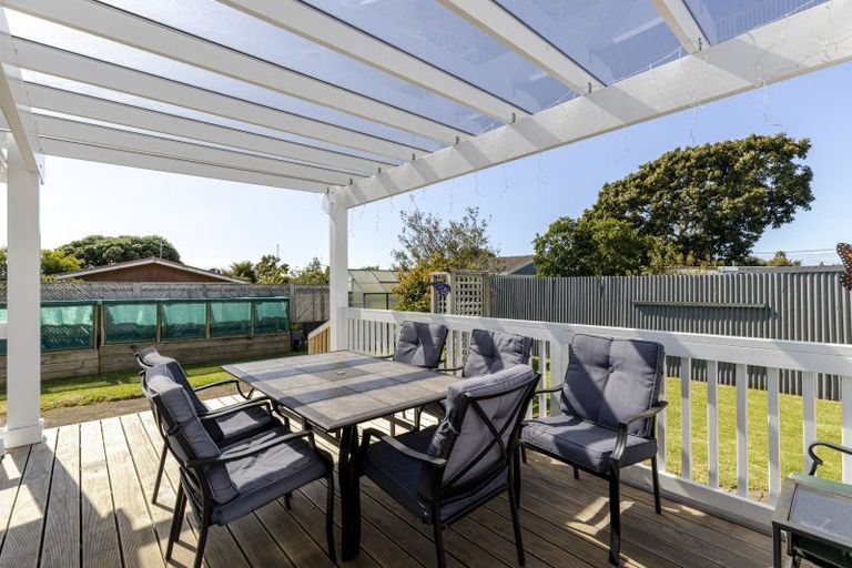 Photo of property in 14 Mouatt Street, Waitara, 4320