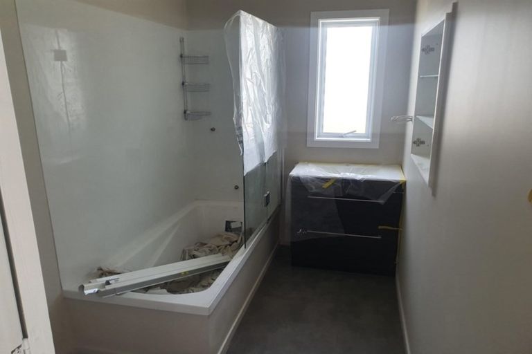 Photo of property in 17 Rata Street, Upper Vogeltown, New Plymouth, 4310