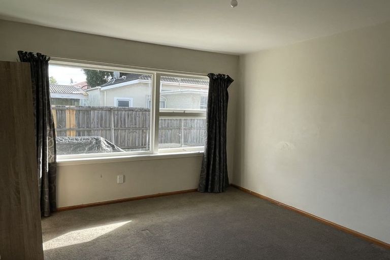 Photo of property in 2/11 Maxwell Street, Riccarton, Christchurch, 8041