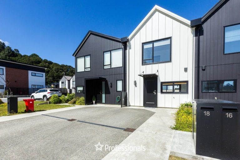 Photo of property in 18 Betty Boyes Street, Wallaceville, Upper Hutt, 5018