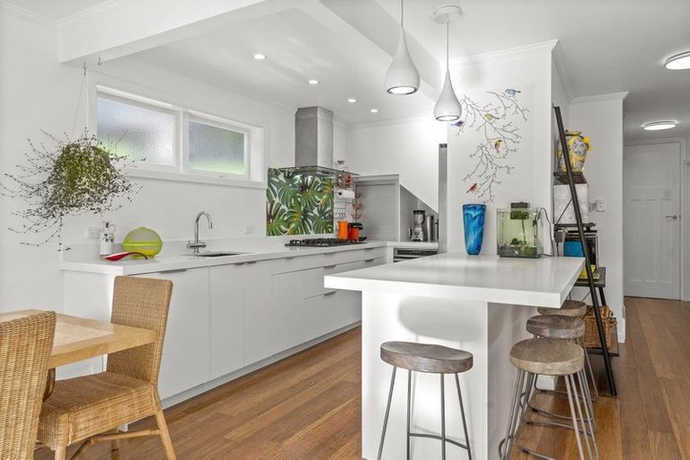 Photo of property in 34 Hastings Parade, Devonport, Auckland, 0624