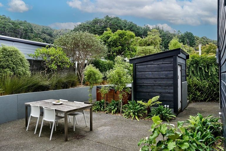 Photo of property in 85 Muritai Road, Eastbourne, Lower Hutt, 5013