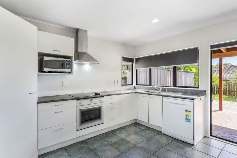 Photo of property in 100 Chapel Road, Flat Bush, Auckland, 2019