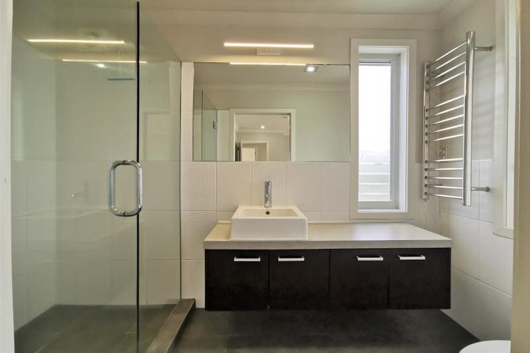 Photo of property in 2/78 Birkenhead Avenue, Birkenhead, Auckland, 0626