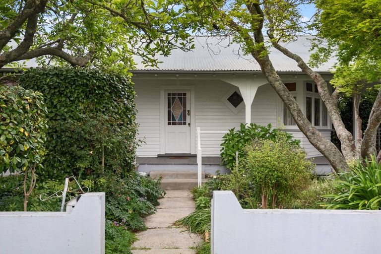 Photo of property in 72 Wellington Street, Hamilton East, Hamilton, 3216