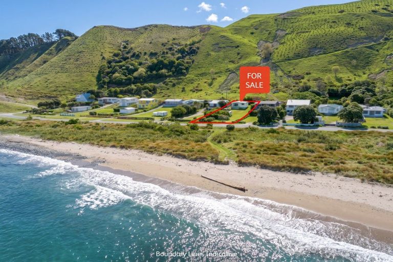 Photo of property in 275 Mataikona Road, Mataikona, Tinui, 5889