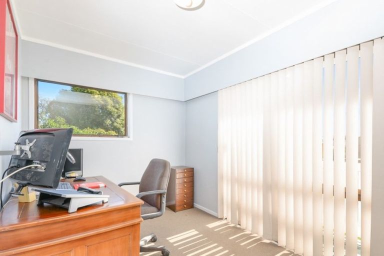 Photo of property in 26 Pohutukawa Drive, Owhata, Rotorua, 3010