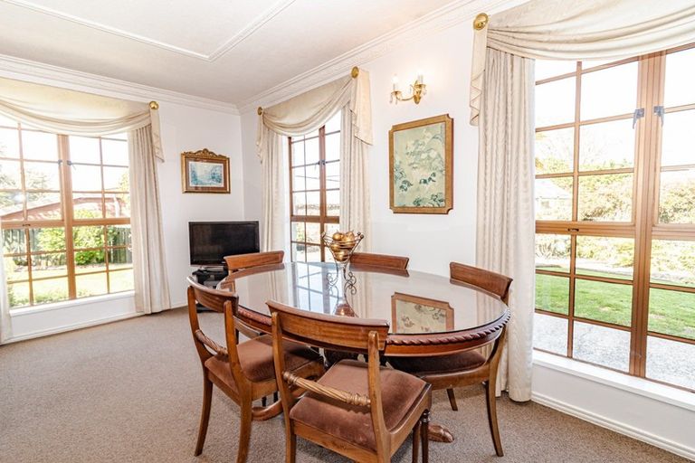 Photo of property in 27 Great North Road, Saint Johns Hill, Whanganui, 4501