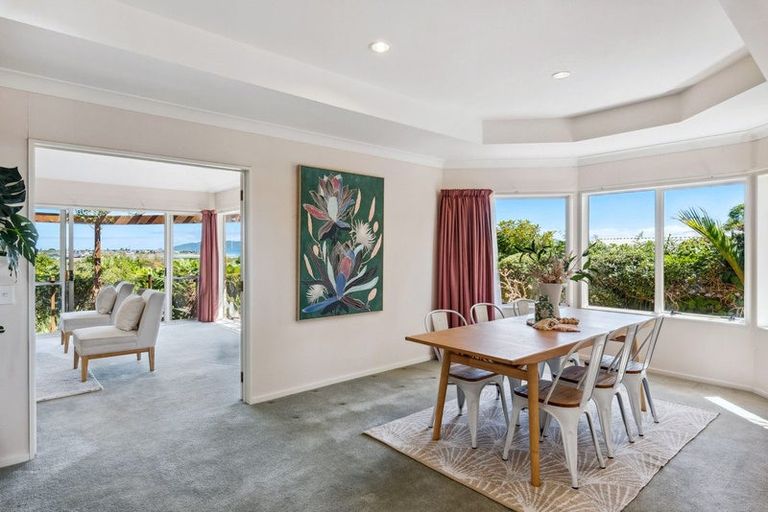 Photo of property in 174 Weggery Drive, Waikanae Beach, Waikanae, 5036