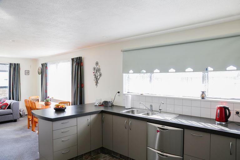 Photo of property in 15 Gordon Street, Weston, Oamaru, 9401