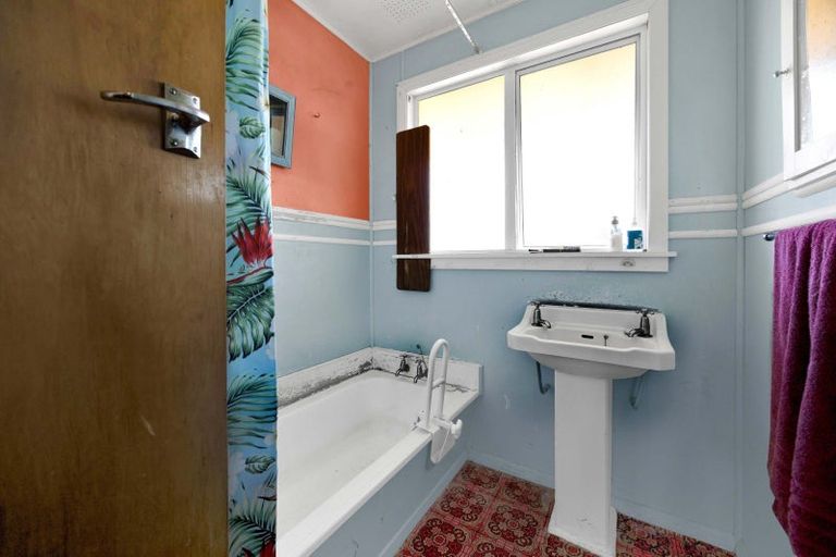 Photo of property in 35 Dorset Street, Opunake, 4616