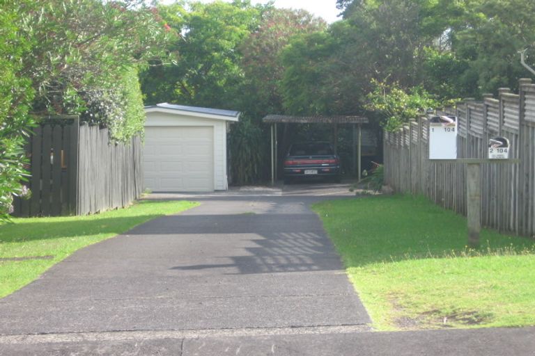 Photo of property in 1/104 Exmouth Road, Northcote, Auckland, 0627
