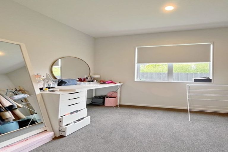 Photo of property in 23 Regiment Road, Papakura, 2110