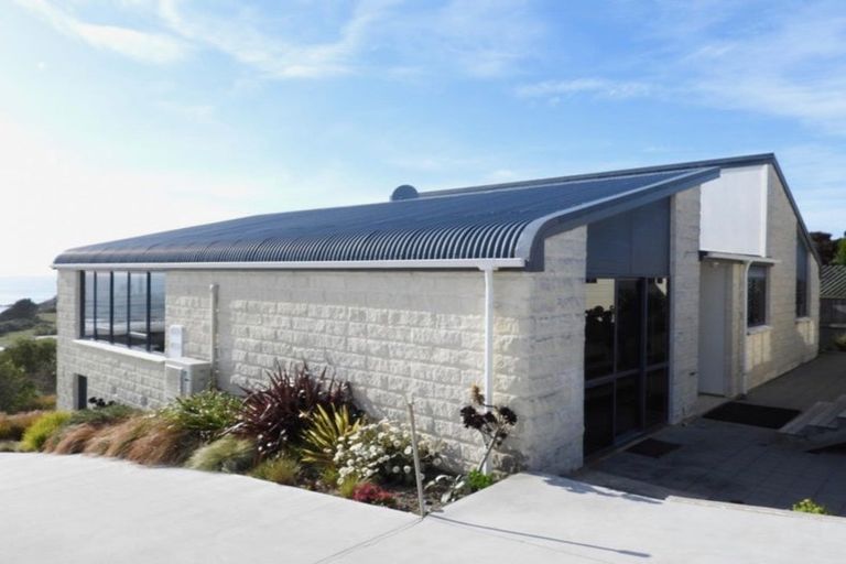 Photo of property in 8 Spiers Street, Kakanui, Oamaru, 9495