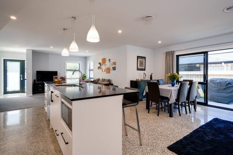 Photo of property in 27 Peter Burke Way, Pyes Pa, Tauranga, 3112