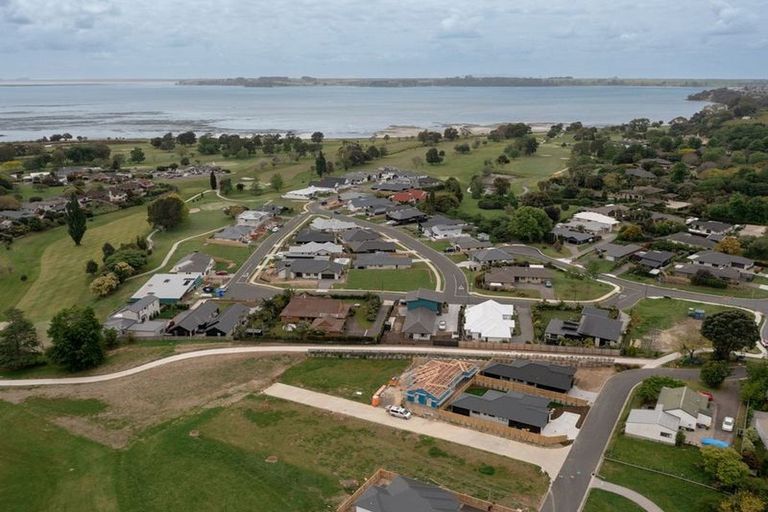 Photo of property in 49d Western Avenue, Omokoroa, 3172