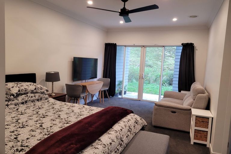 Photo of property in 120 Silverstream Road, Crofton Downs, Wellington, 6035