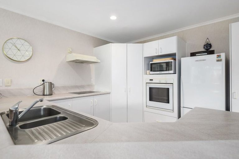 Photo of property in 9 Lynwood Place, Owhata, Rotorua, 3010